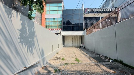 Ruko Lokasi Strategis di Mampang Prapatan Jakarta Selatan