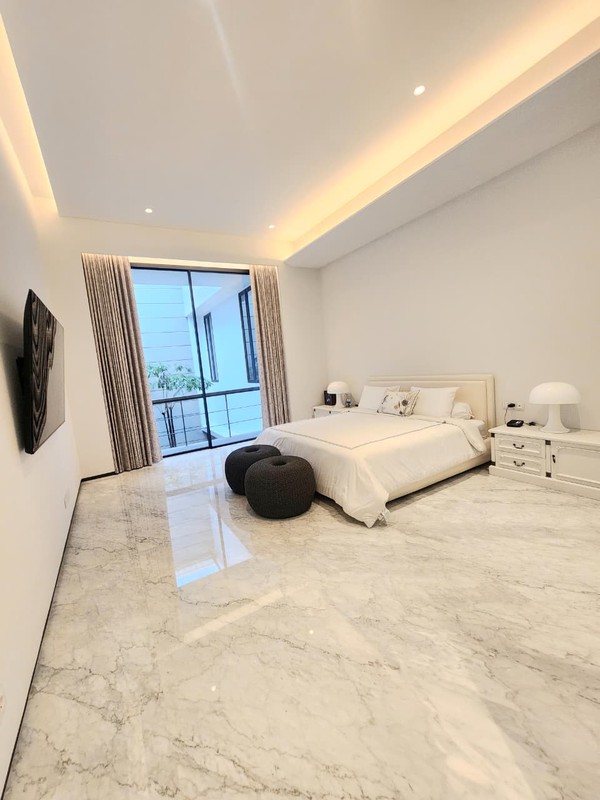 For rent Brandnew House with luxurious american style design at Pondok indah