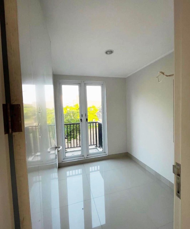 Rumah Minimalis, Bebas Banjir, dalam Cluster kemanan 24 Jam di Bintaro