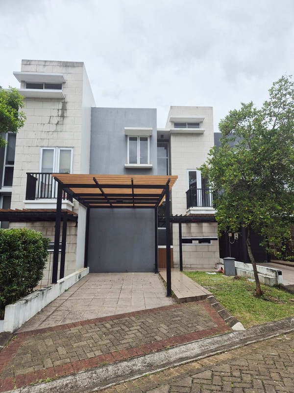 Rumah Minimalis, Bebas Banjir, dalam Cluster kemanan 24 Jam di Bintaro