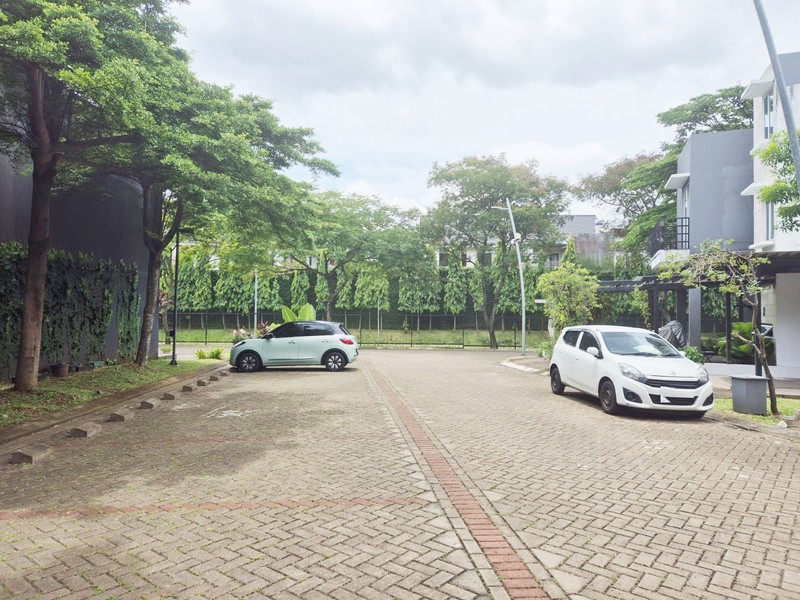 Rumah Minimalis, Bebas Banjir, dalam Cluster kemanan 24 Jam di Bintaro