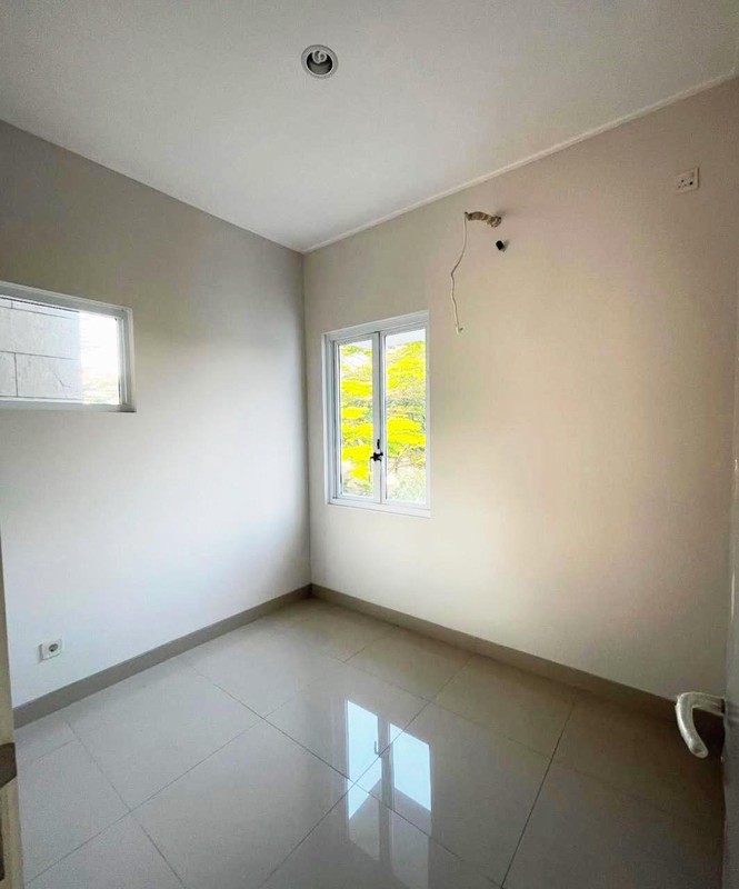 Rumah Minimalis, Bebas Banjir, dalam Cluster kemanan 24 Jam di Bintaro