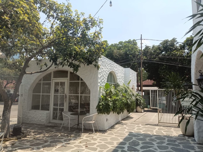 Dijual Rumah Posisi Hoek Lokasi Di Kramat Pela, Kebayoran Baru, Jakarta Selatan