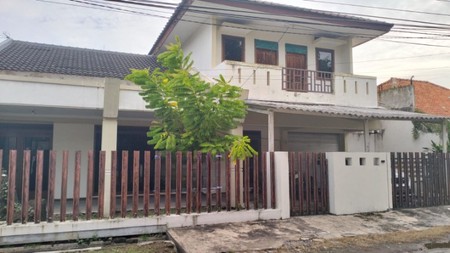 Dijual Rumah Bagus, Terawat, Lokasi Strategis di Jalan Jemur Andayani, Surabaya Selatan.