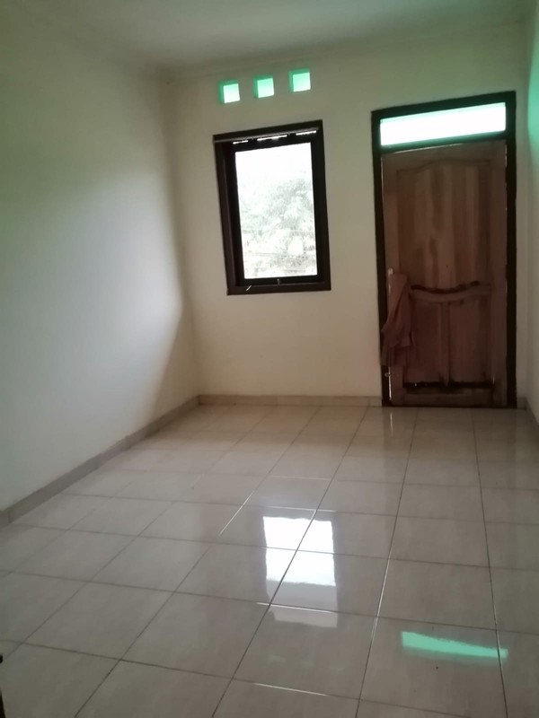 Dijual Rumah Bagus, Terawat, Lokasi Strategis di Jalan Jemur Andayani, Surabaya Selatan.