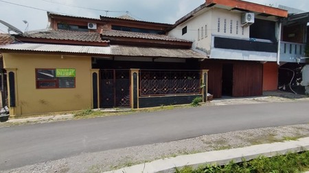 Rumah 2 Lantai Semi Furnish Dekat Lotte Mart, Maguwoharjo, Depok, 