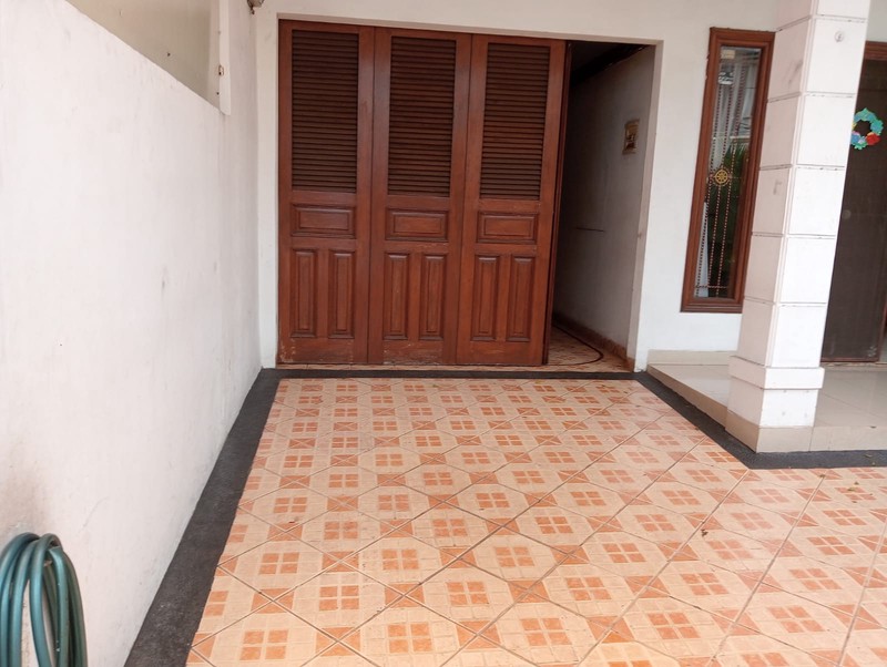 Rumah 3 Lantai di kelapa gading siap huni harga nego