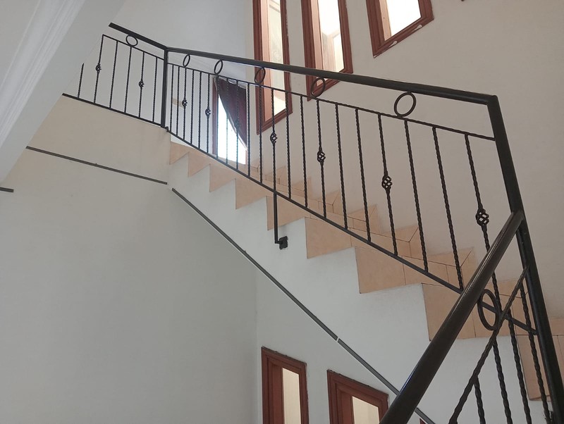 Rumah 3 Lantai di kelapa gading siap huni harga nego