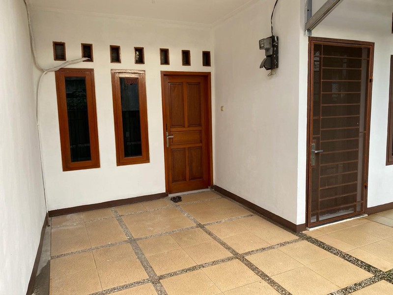 RUMAH TINGGAL JL. TEBET UTARA 1B DEKAT STASIUN KRL TEBET
