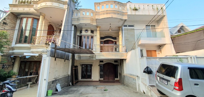 Rumah tua Puspa Gading, Kelapa Gading 