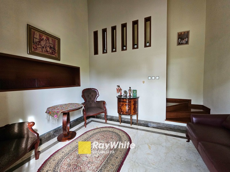 Rumah di Kompleks Bona Vista Residence, Lebak Bulus, Lokasi Tenang, Akses jalan 3 mobil