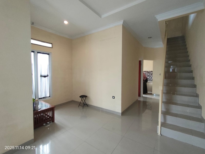 Rumah D'Lapan Town House 