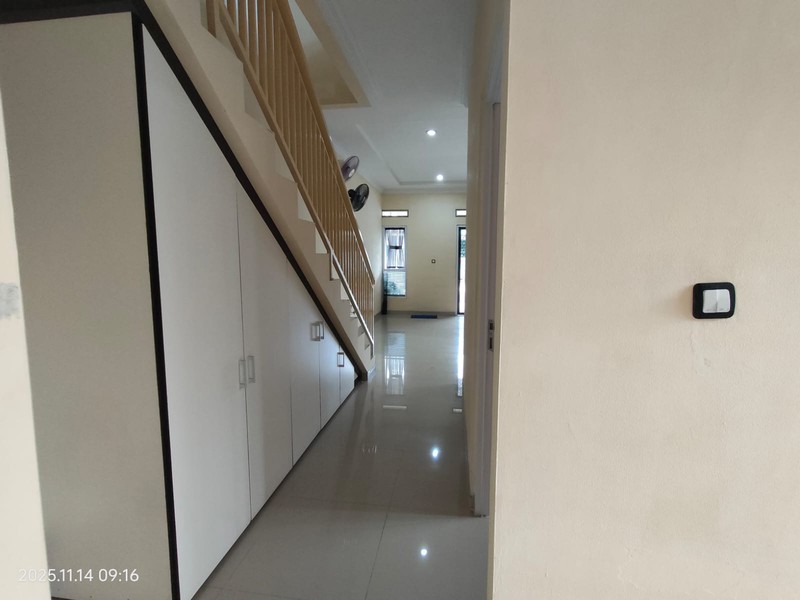 Rumah D'Lapan Town House 