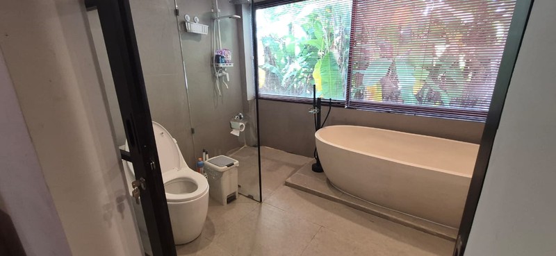 Freehold - a house with Stunning Rice Field and River View, Bali