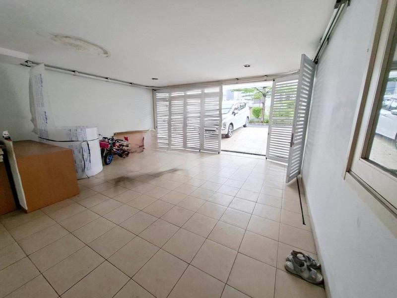 Dijual Town House Hoek Sherwood, Kelapa Gading