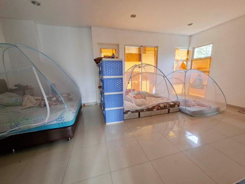 Dijual Town House Hoek Sherwood, Kelapa Gading