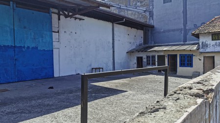 Dijual Cepat  Gudang Ex Percetakan. 1700m Tanjung Sari Surabaya