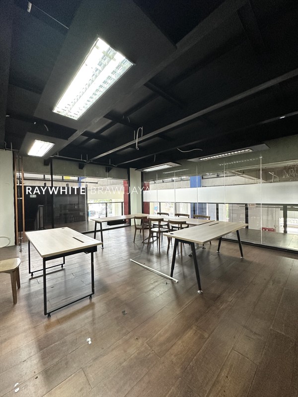 Gedung Pondok Pinang Lokasi Strategis