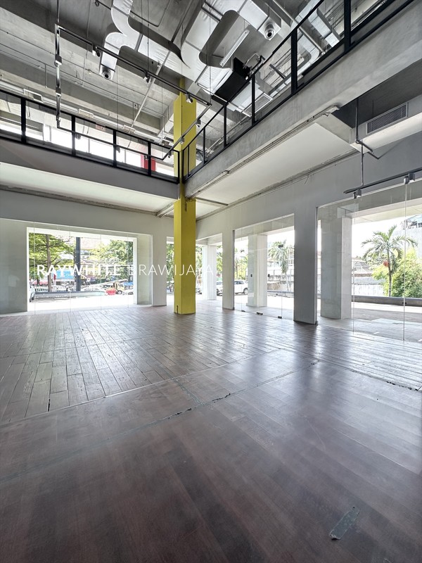 Gedung Pondok Pinang Lokasi Strategis