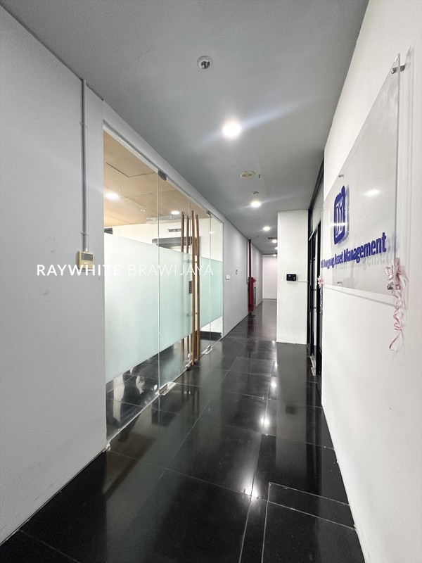 Gedung Pondok Pinang Lokasi Strategis