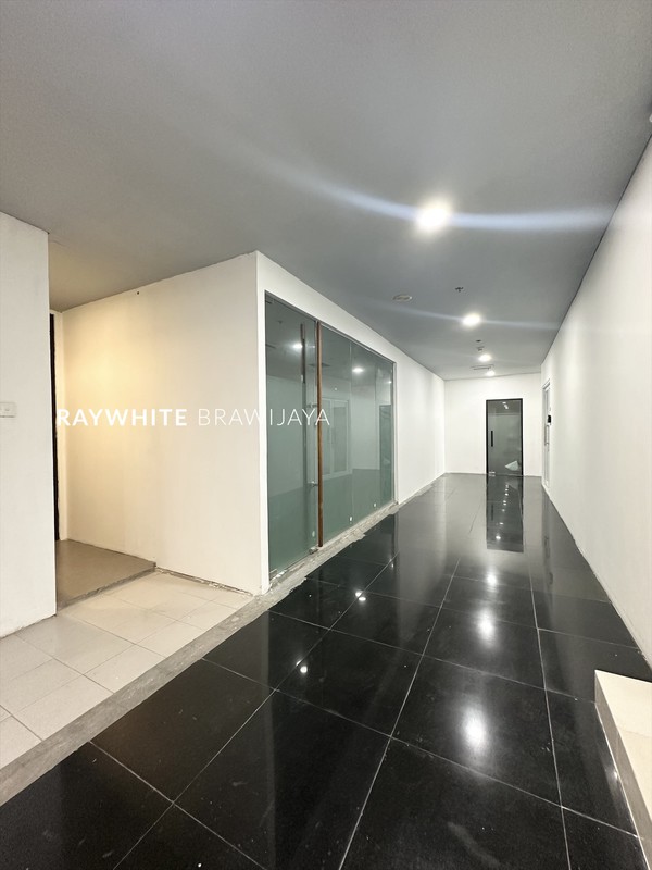 Gedung Pondok Pinang Lokasi Strategis