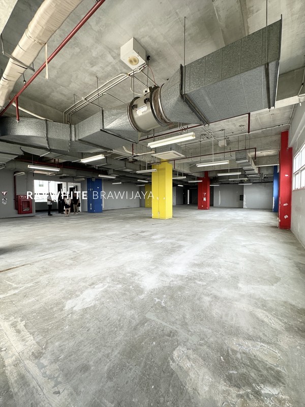 Gedung Pondok Pinang Lokasi Strategis