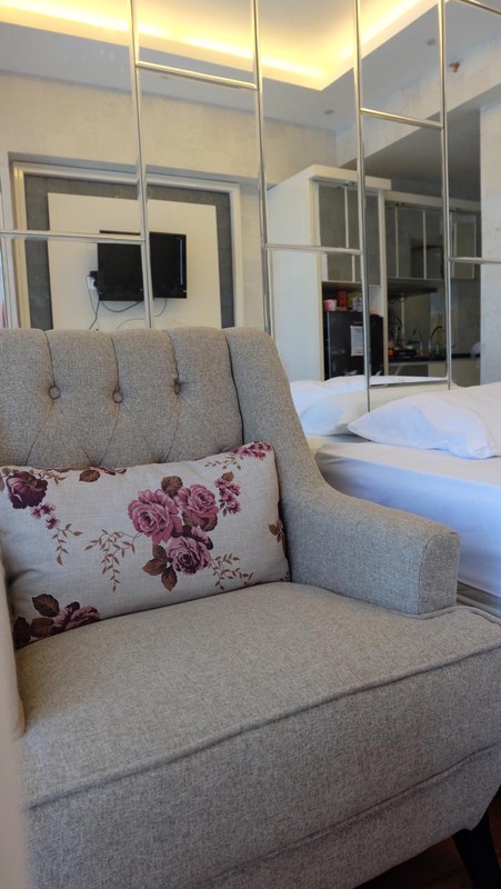 MURAH Disewakan Aprtemen Tanglin Pakuwon Mall Tipe Studio Full Furnished Lantai 18 Best Pool View Akses Pakuwon Mall, Ptc , Supermall