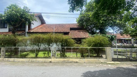 Rumah Asri 1 Lantai dengan Halaman Super Luas Dekat Jalan Damai, Sinduharjo, Ngaglik, Sleman