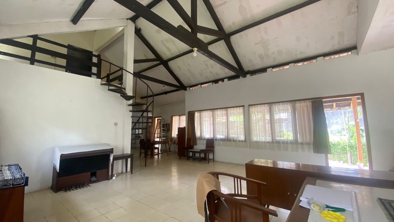 Rumah Asri 1 Lantai dengan Halaman Super Luas Dekat Jalan Damai, Sinduharjo, Ngaglik, Sleman