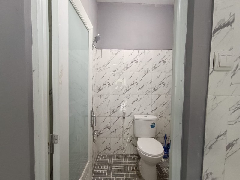 Peluang Emas,Dijual Cepat Ruko + Gudang 2 Lantai Super Strategis Di Ngasem, Colomadu, Karangayar..