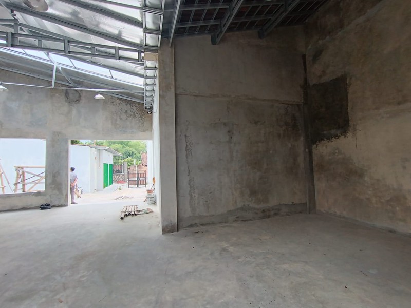 Peluang Emas,Dijual Cepat Ruko + Gudang 2 Lantai Super Strategis Di Ngasem, Colomadu, Karangayar..