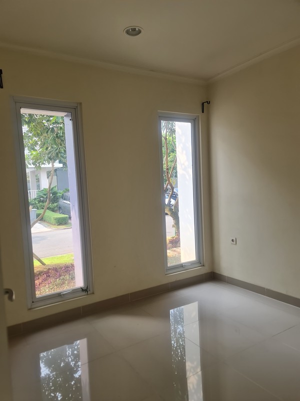 Rumah Modern di Cluster Verdi, Gading Serpong - Lingkungan Asri & Nyaman
