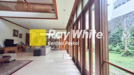 Rumah Mewah dan Asri di Mainroad Dago Kota Bandung