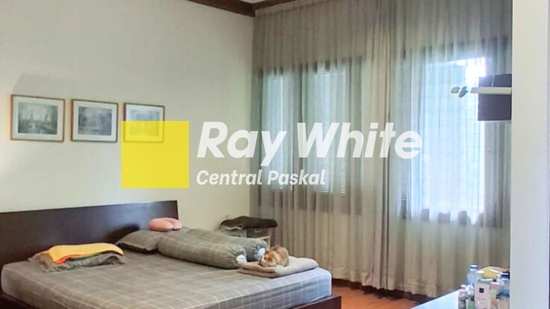 Rumah Mewah dan Asri di Mainroad Dago Kota Bandung