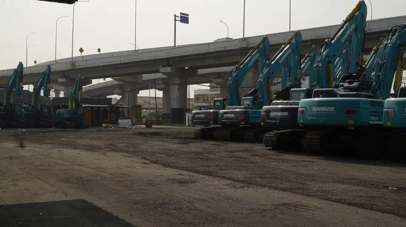 GUDANG DIJUAL JALAN RAYA BEKASI JAKARTA TIMUR