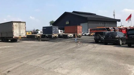 GUDANG DIJUAL JALAN RAYA BEKASI JAKARTA TIMUR