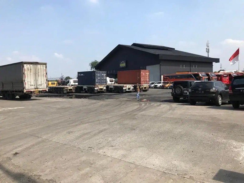 GUDANG DIJUAL JALAN RAYA BEKASI JAKARTA TIMUR