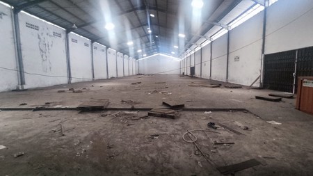 Gudang Luas & Strategis Disewakan - Akses Ringroad Selatan Jogja.