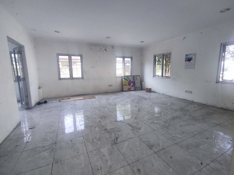 Gudang Luas & Strategis Disewakan - Akses Ringroad Selatan Jogja.