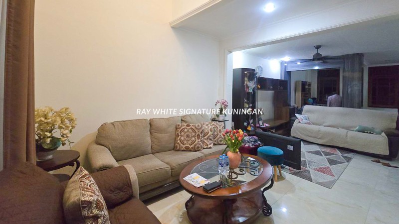 Dijual Rumah 2,5 Lantai Siap Huni Di Bendungan Hilir Jakarta Pusat 