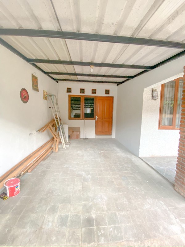 Rumah Minimalis, Siap huni, bebas banjir di Bintaro