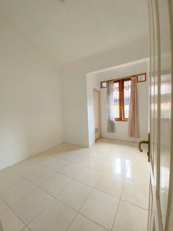 Rumah Minimalis, Siap huni, bebas banjir di Bintaro