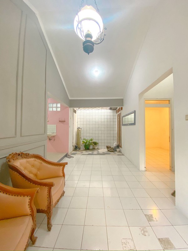 Rumah Minimalis, Siap huni, bebas banjir di Bintaro