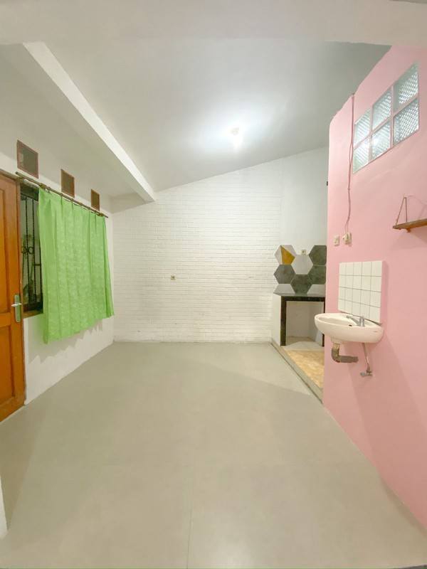 Rumah Minimalis, Siap huni, bebas banjir di Bintaro