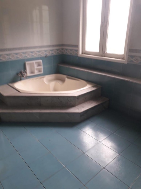 Rumah Mewah Strategis di Adiaksa, Lebak Bulus Jakarta Selatan - Kolam Renang, Akses Tol & MRT!