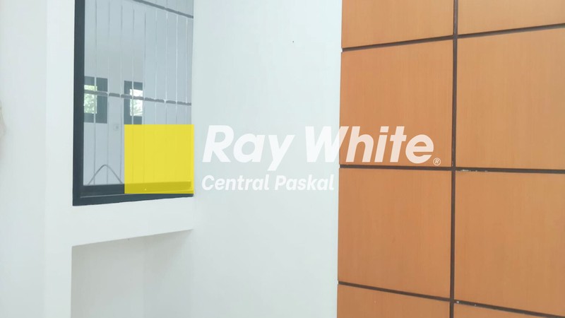 Ruang Usaha / Ruko di Mainroad Ir H Juanda Bandung