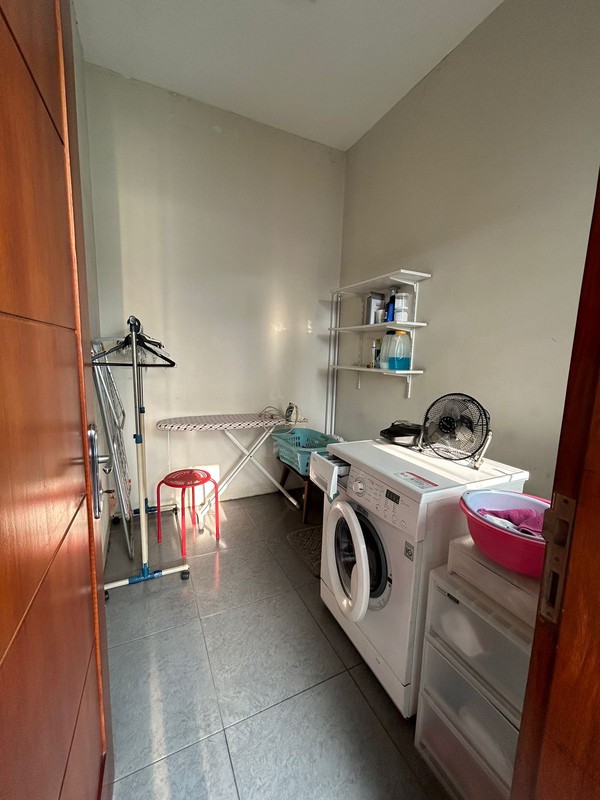 Rumah Bagus, Asri, Rapih Siap Huni Lokasi strategis di Bintaro Sektor 5