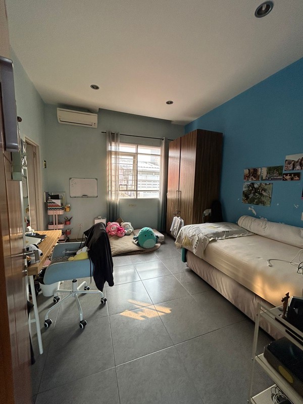 Rumah Bagus, Asri, Rapih Siap Huni Lokasi strategis di Bintaro Sektor 5