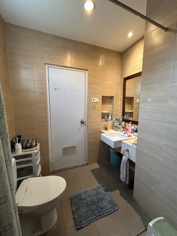 Rumah Bagus, Asri, Rapih Siap Huni Lokasi strategis di Bintaro Sektor 5