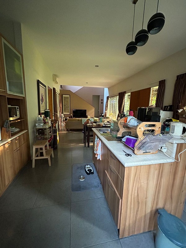 Rumah Bagus, Asri, Rapih Siap Huni Lokasi strategis di Bintaro Sektor 5